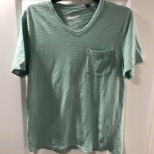 Men’s Penguin v-neck, pocket front t-shirt